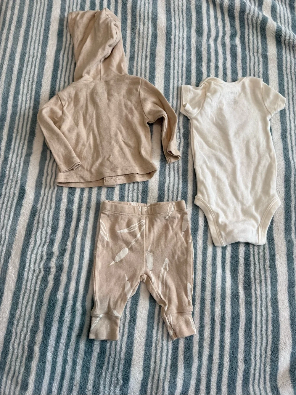 Carter’s Newborn 3-Piece Set